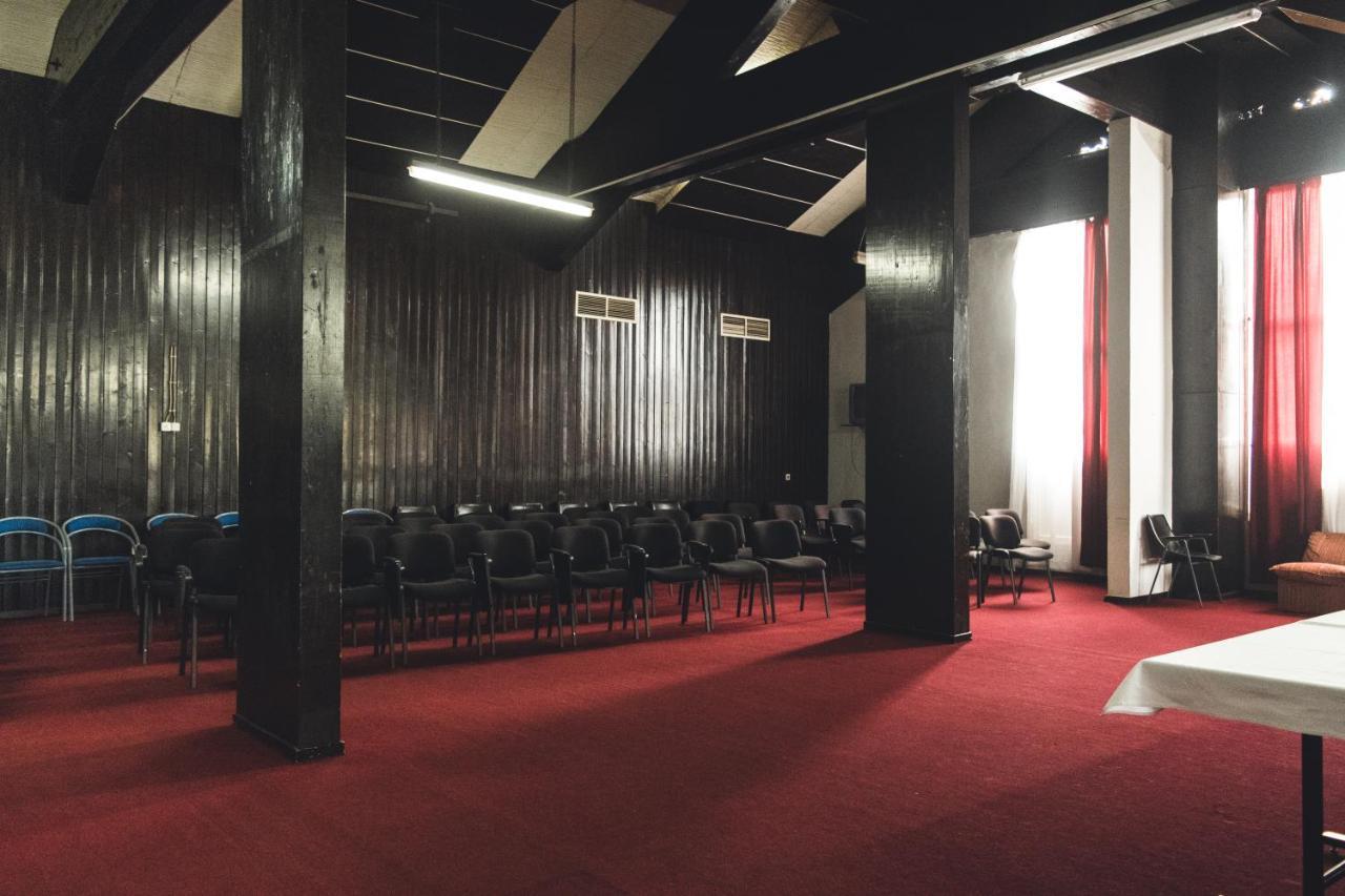 Hotel Lepenski Vir ドニー・ミラノヴァツ エクステリア 写真